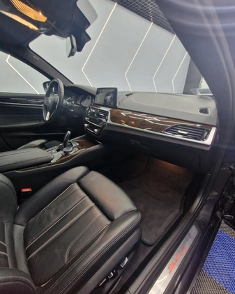 BMW Seria 5 cena 129000 przebieg: 270000, rok produkcji 2018 z Bielsk Podlaski małe 137